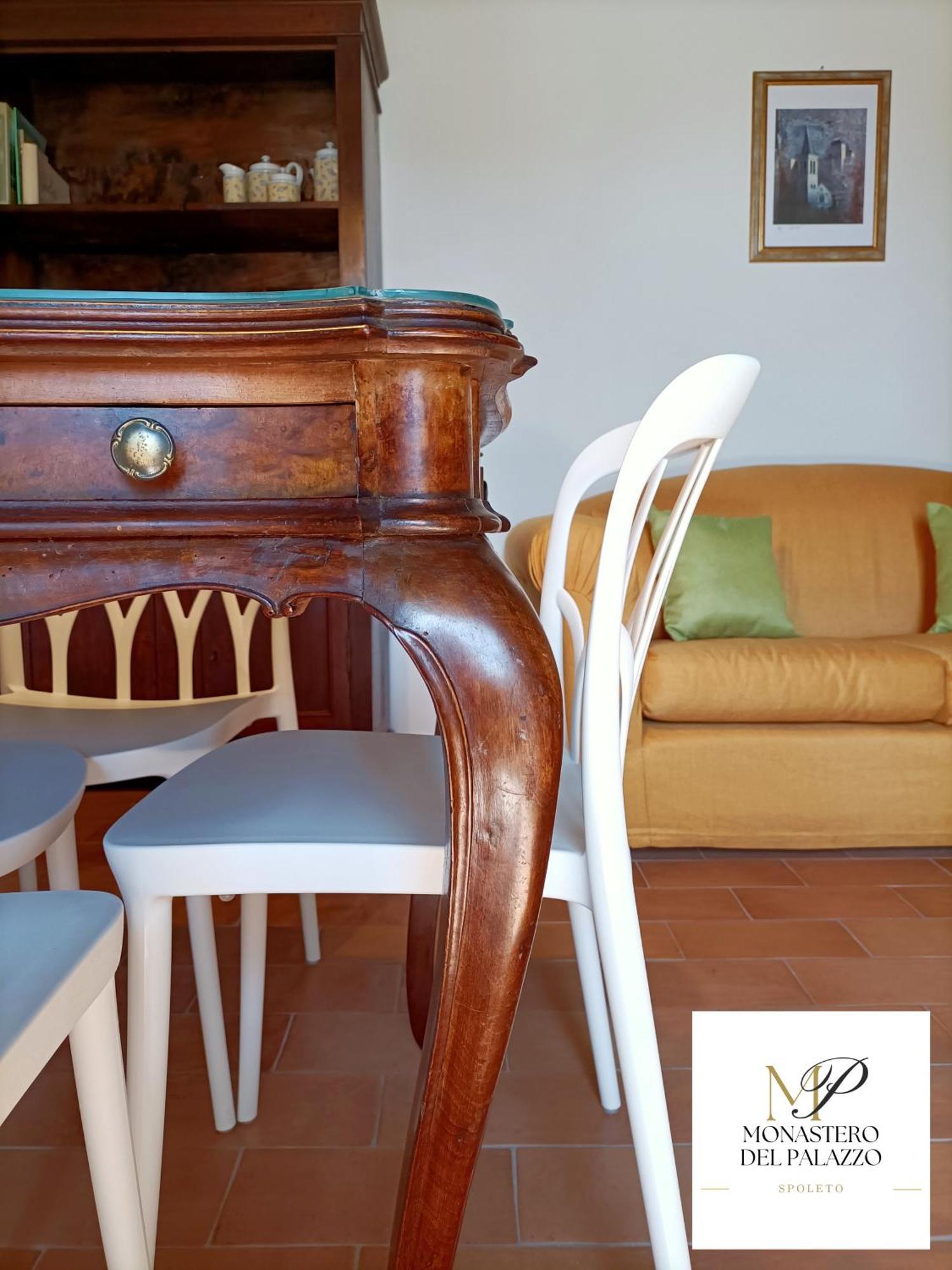 Monastero Del Palazzo Casa Vacanze Spoleto Bagian luar foto