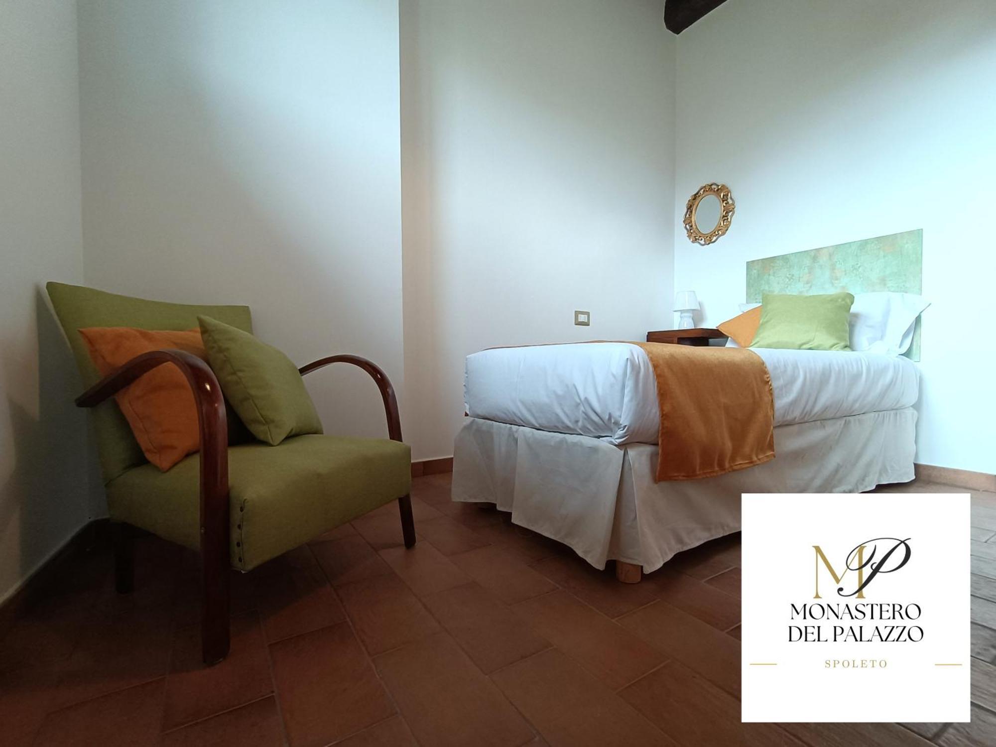 Monastero Del Palazzo Casa Vacanze Spoleto Bagian luar foto